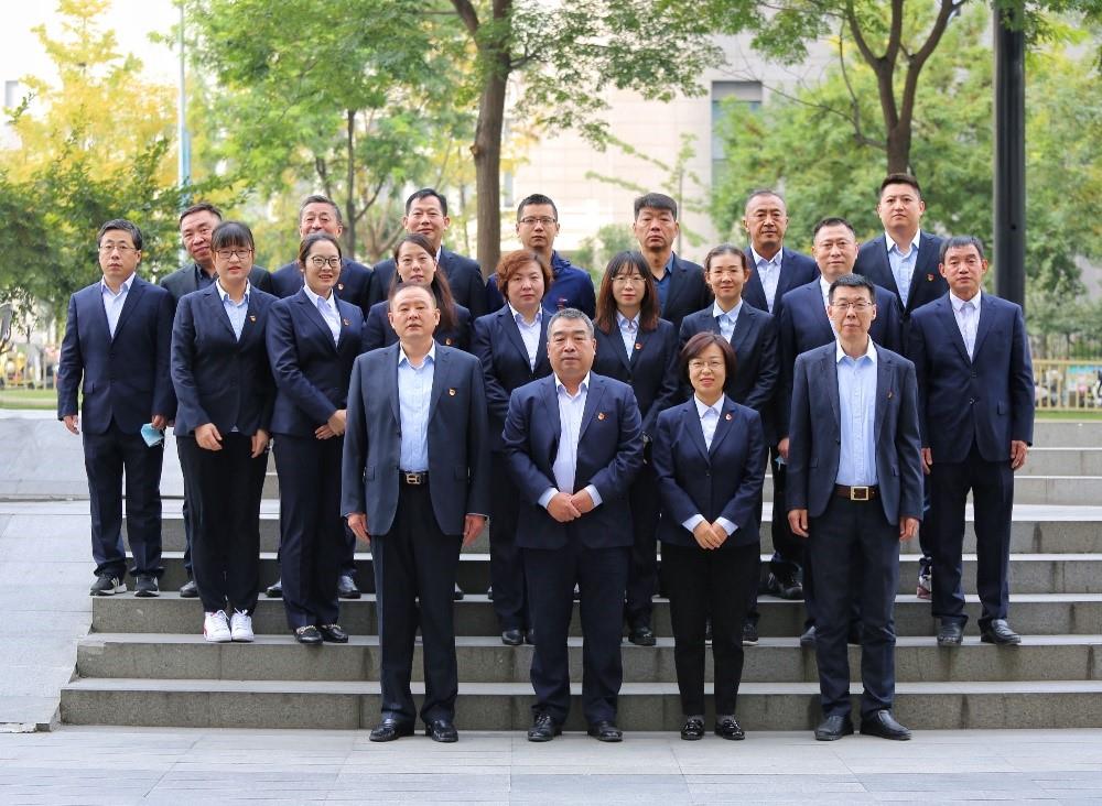 多元團(tuán)隊(duì)凝合力，同舟共濟(jì)揚(yáng)帆起